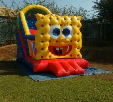 Bina festas, tobogã bob esponja.